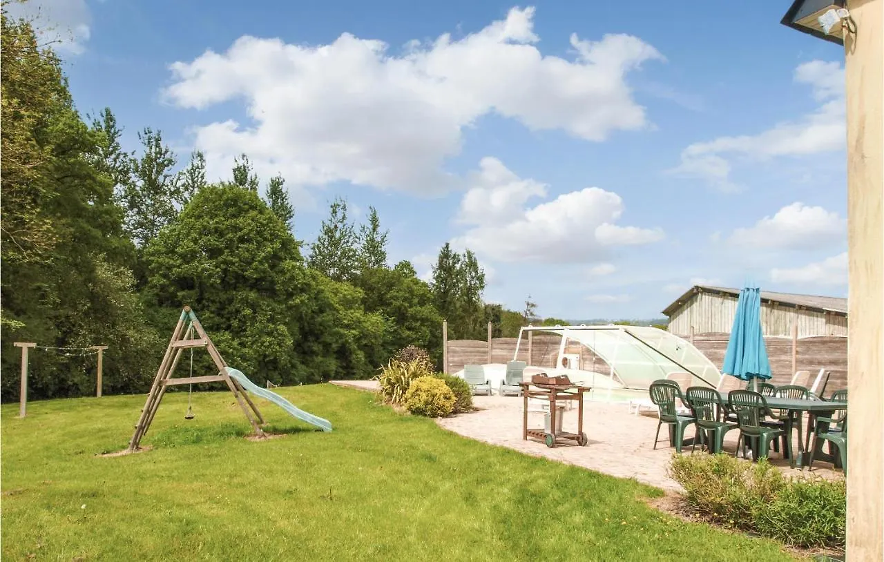 Holiday home 5 Bedroom Stunning Home In St Martin Des Pres La Ville Morvan