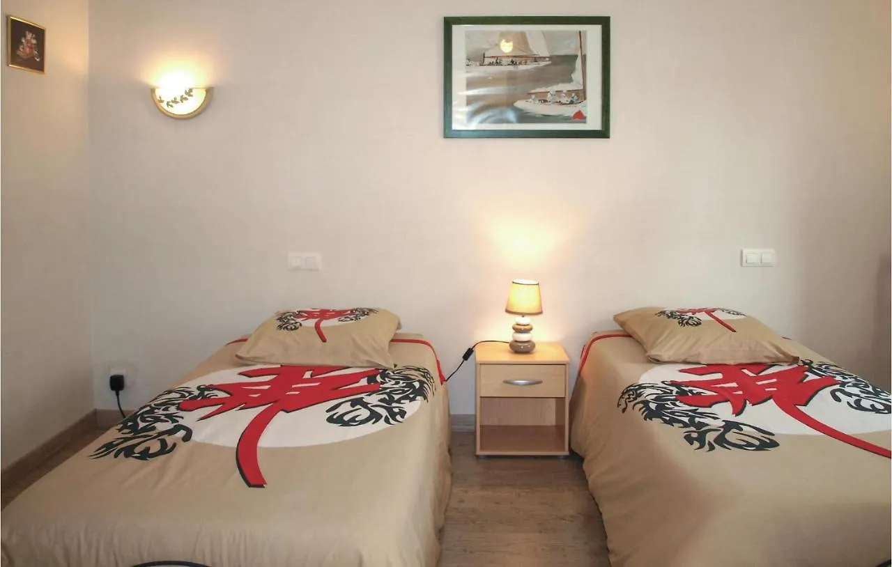 5 Bedroom Stunning Home In St Martin Des Pres La Ville Morvan Holiday home